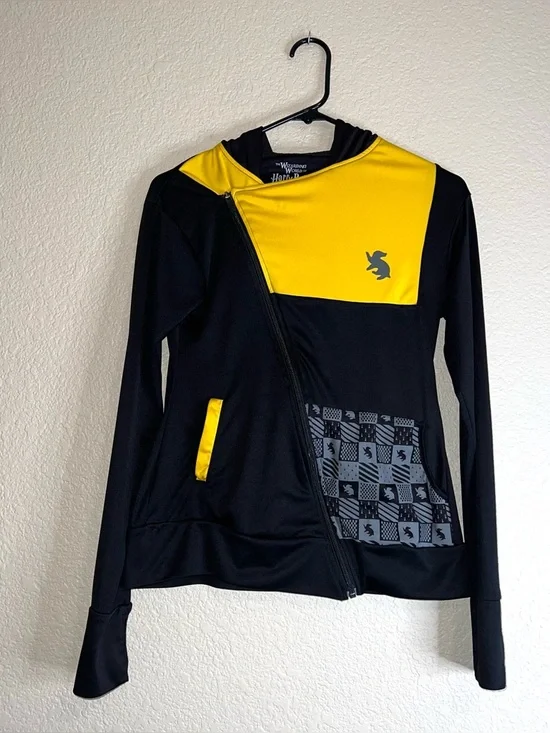 Universal Studios Women’s Harry Potter Hufflepuff Jacket In Black Yellow Sz S - Picture 1 of 11